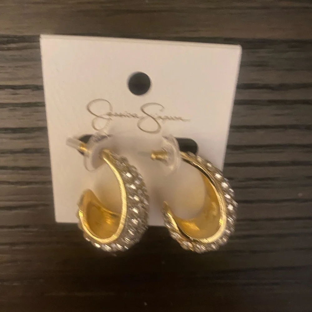 NEW Jessica Simpson gold earrings